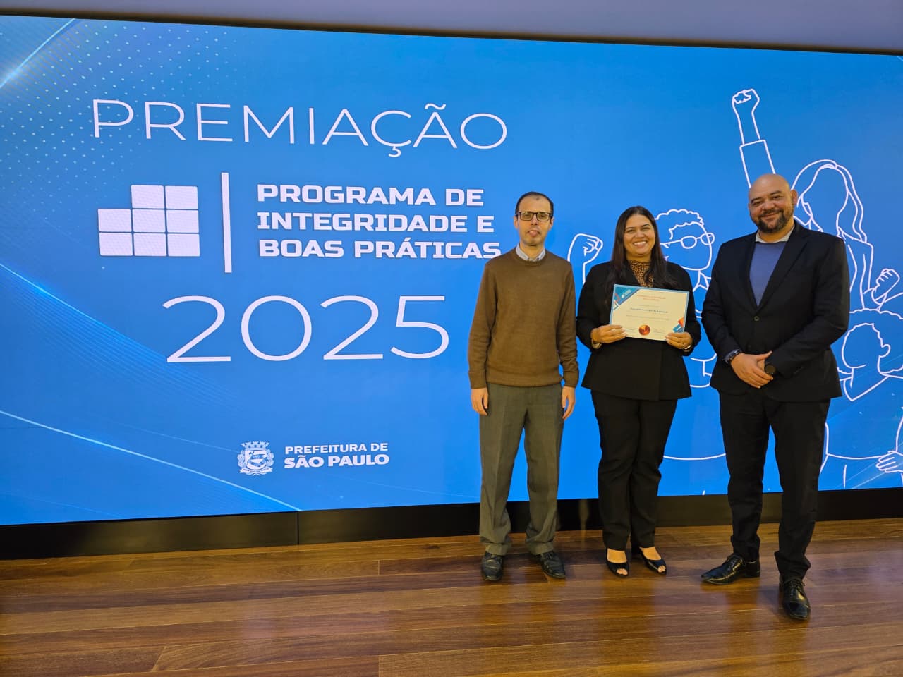 Equipe da SEHAB recebe certificado no Prêmio do Programa de Integridade e Boas Práticas